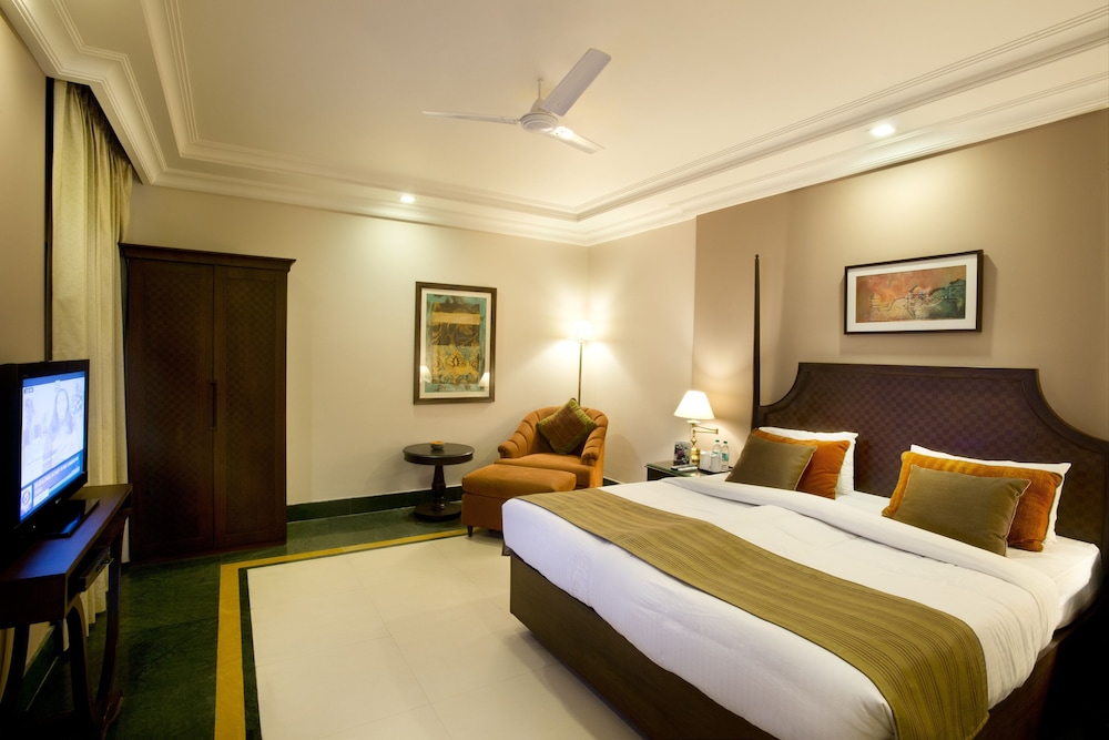 MAHARAJA, SUITE