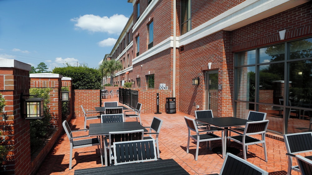 Holiday Inn Express Leland - Wilmington Area 68/71