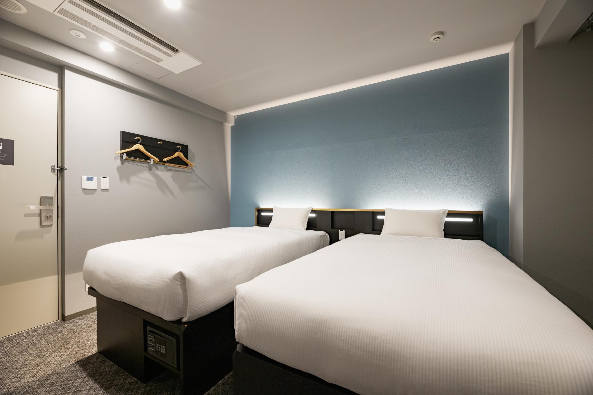Semi Room, Standard, 2 Semi Double Beds، ICI Hotel Tokyo Hatchobori 3/3
