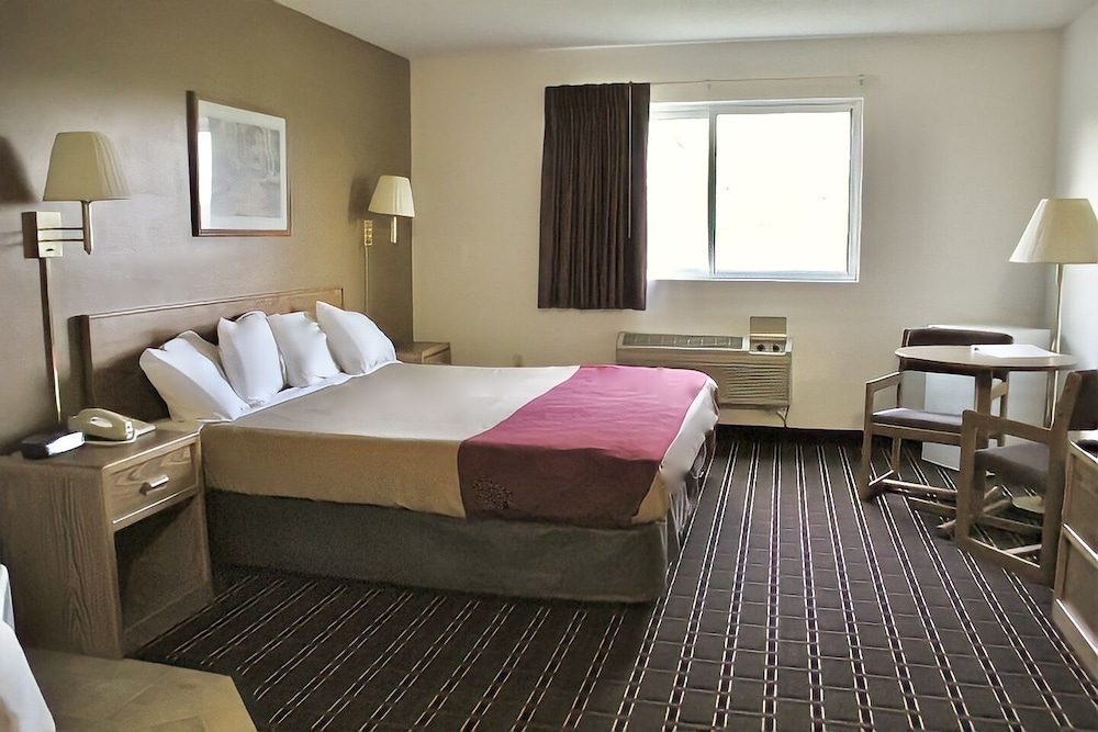AmeriVu Inn and Suites-Stanley 22/47