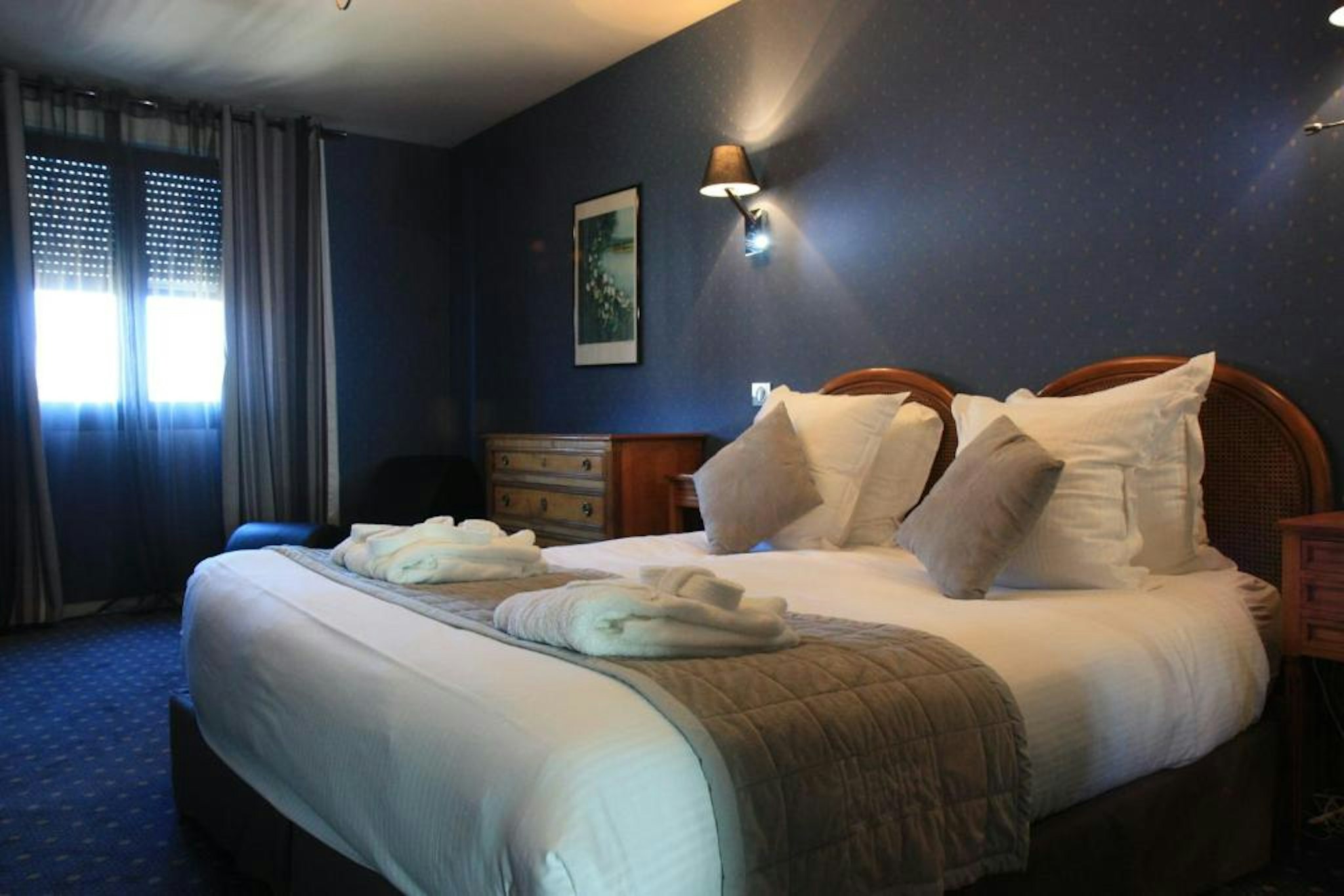 Henry Ii Hotel 8/59