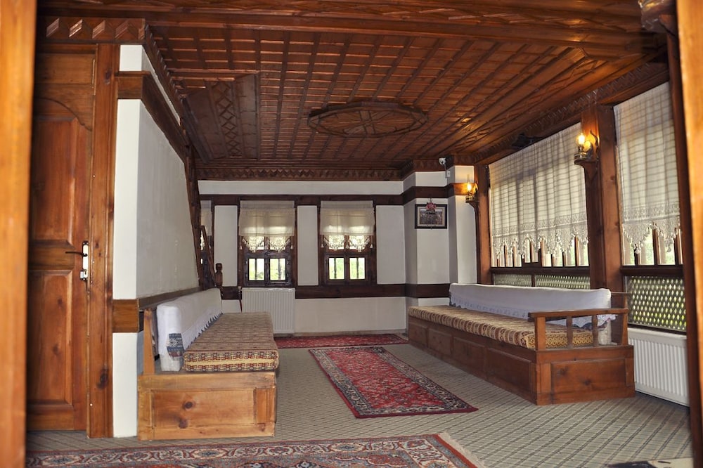 Yorgancioglu Konak 27/35