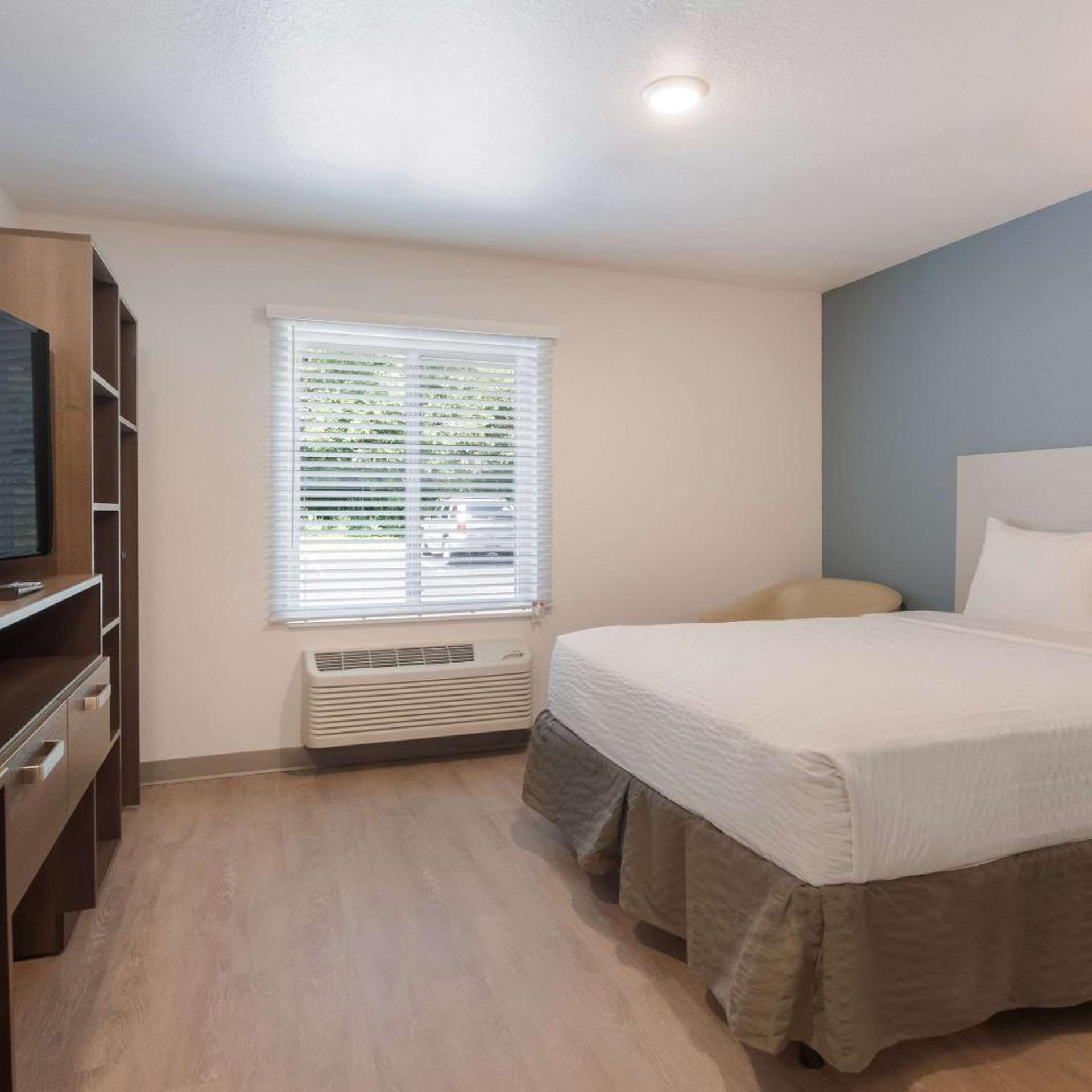 WoodSpring Suites Lynchburg VA 16/38