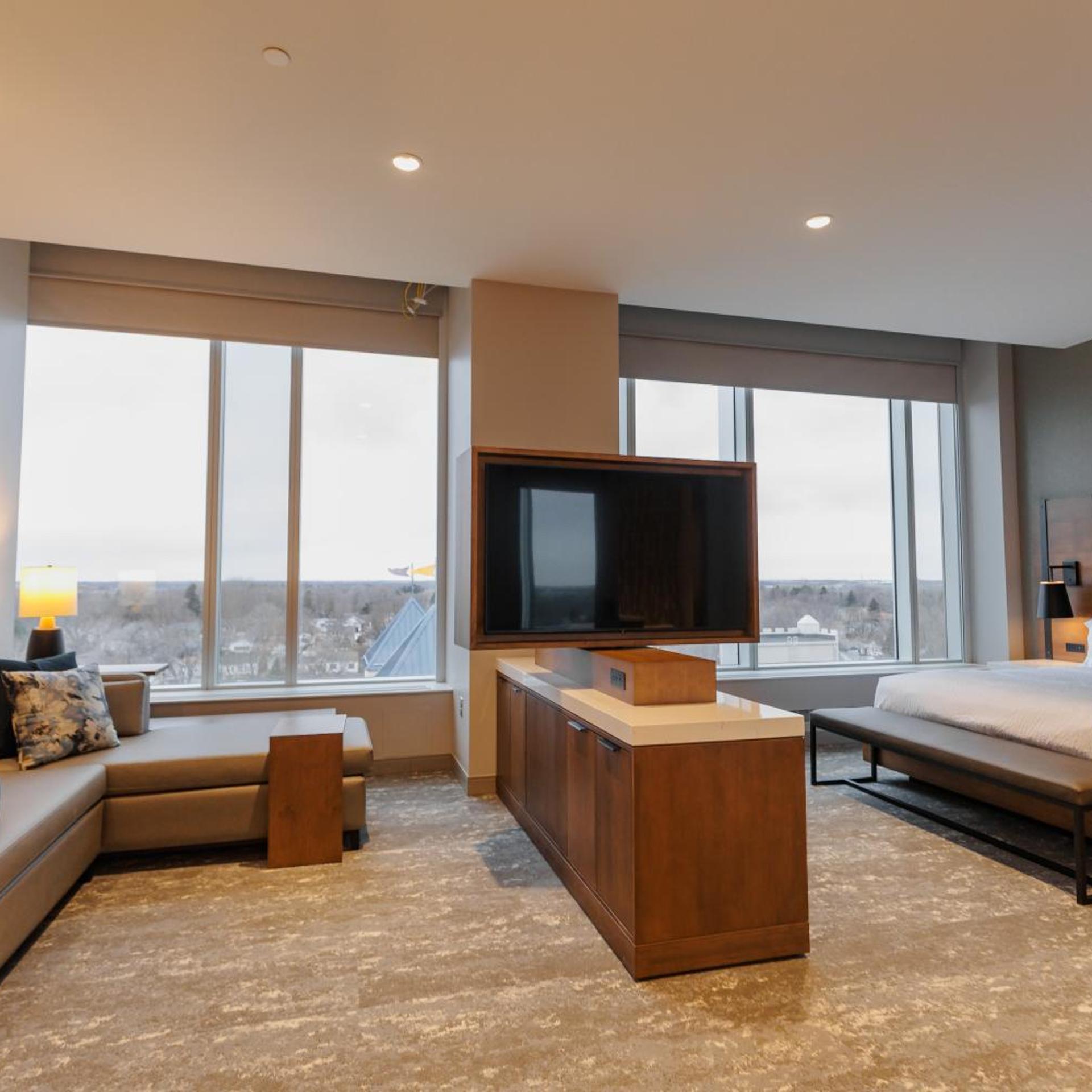 Highpoint Hotel 38/50