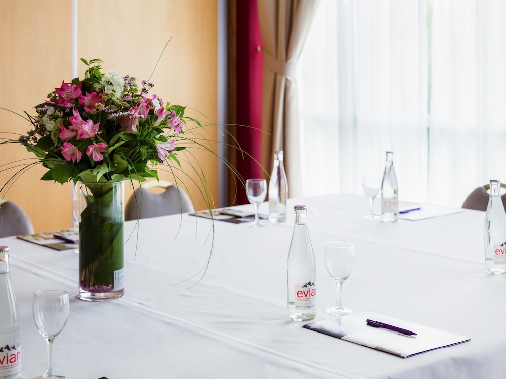Mercure Nevers Pont De Loire 45/67