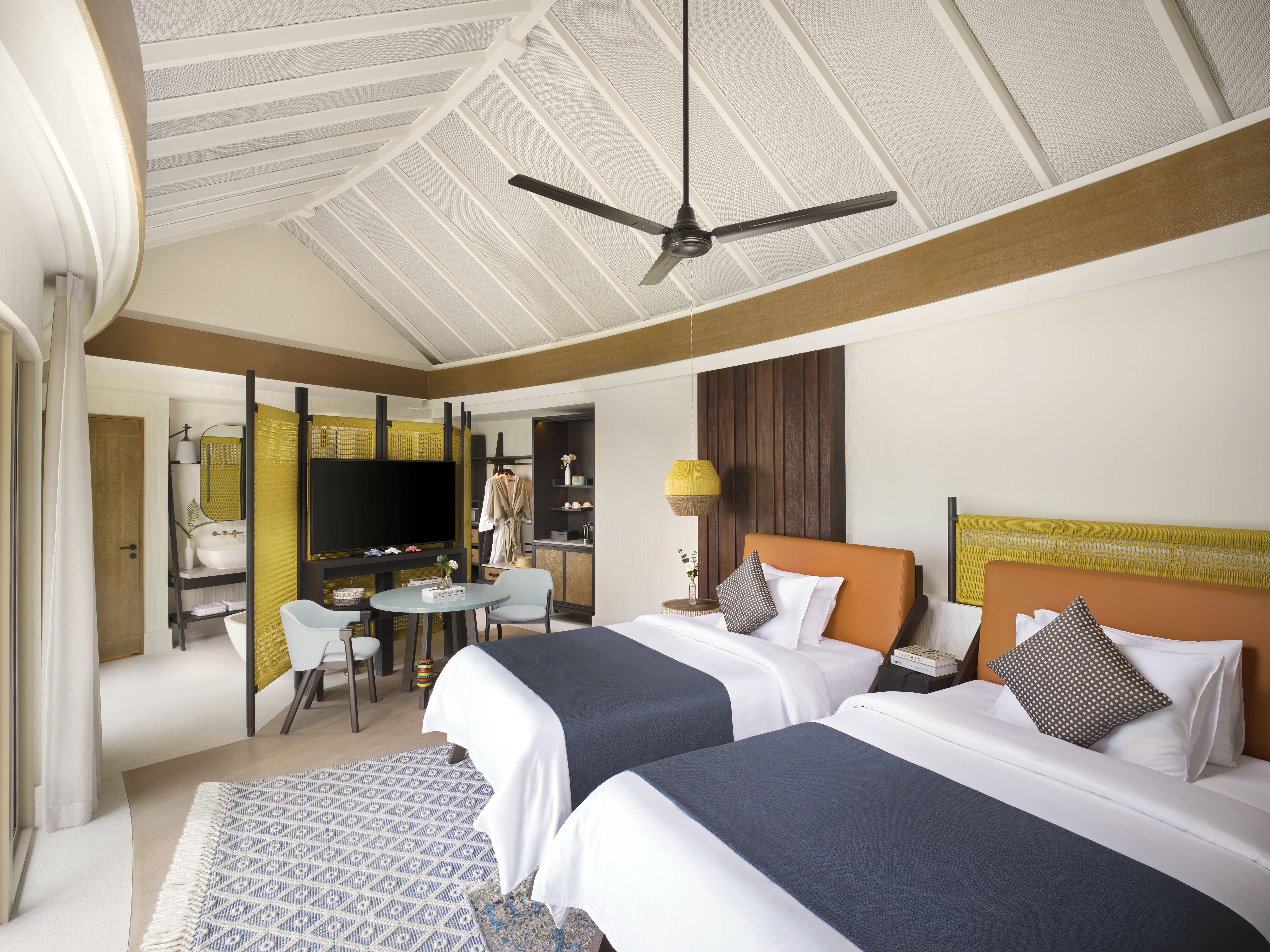 Intercontinental Hotels Maldives Maamunagau Resort 14/55