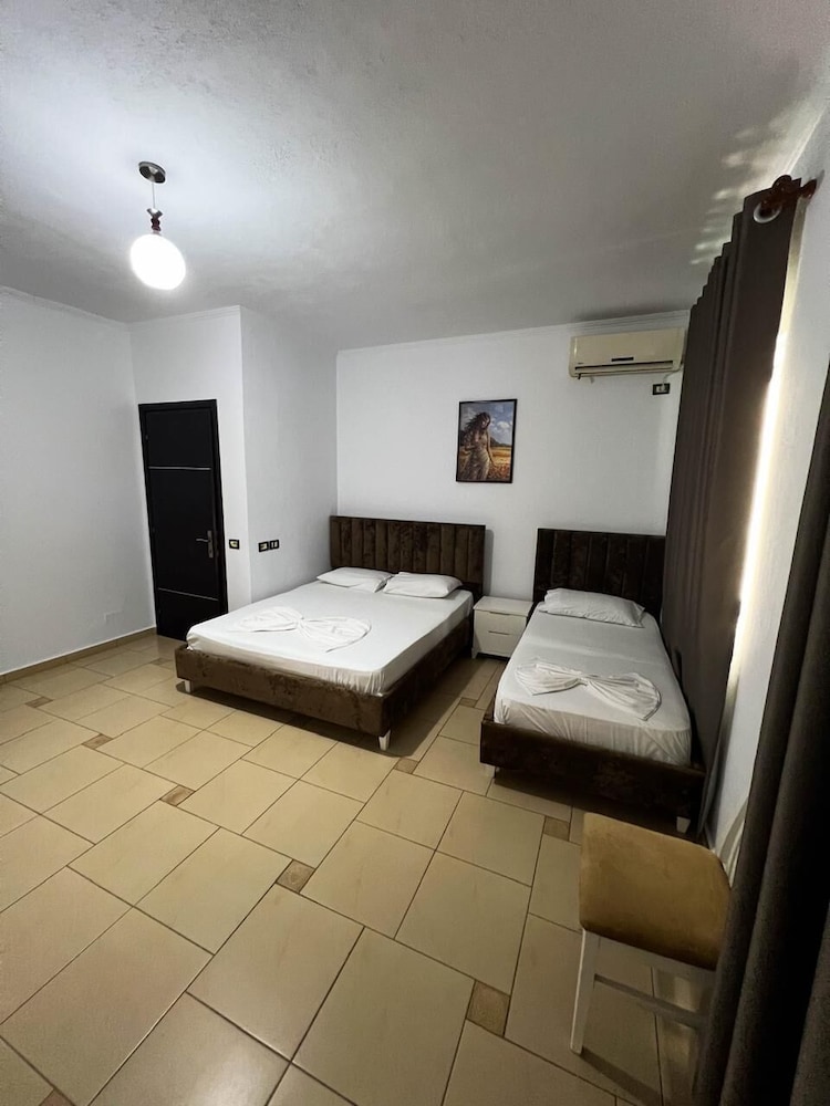 Hotel Rixhi 34/69