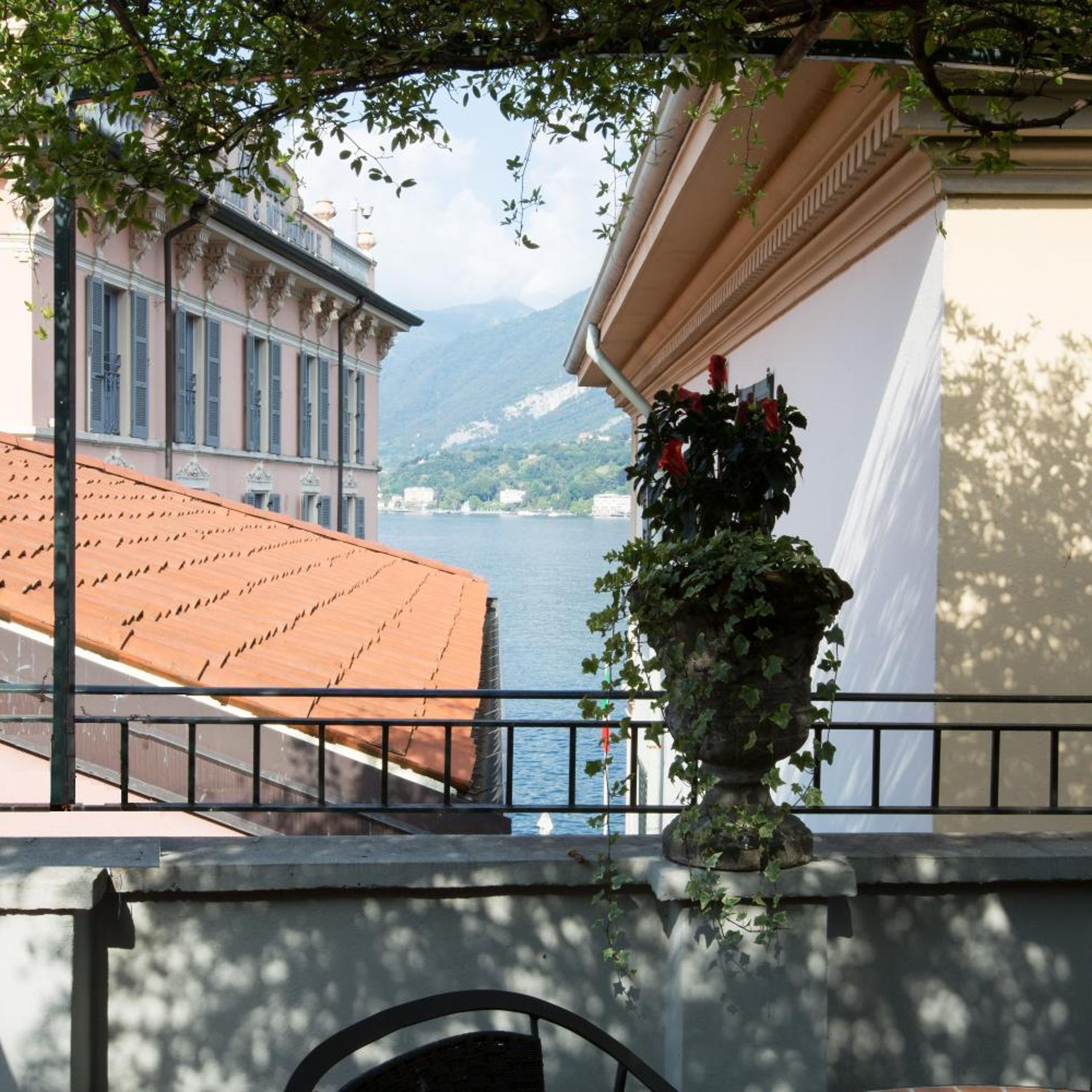 Bellagio Hotel 53/56