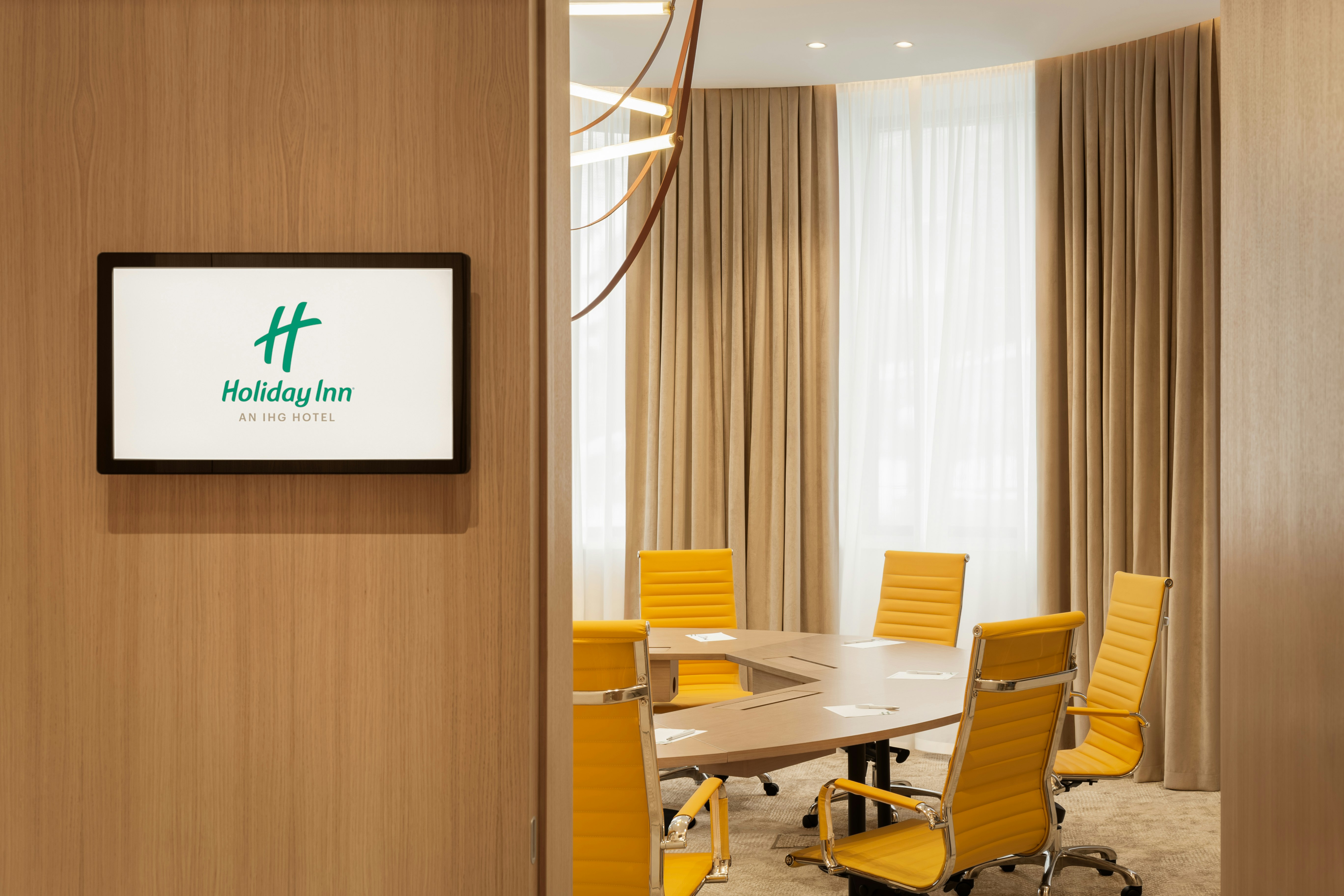 Holiday Inn Almaty 74/81