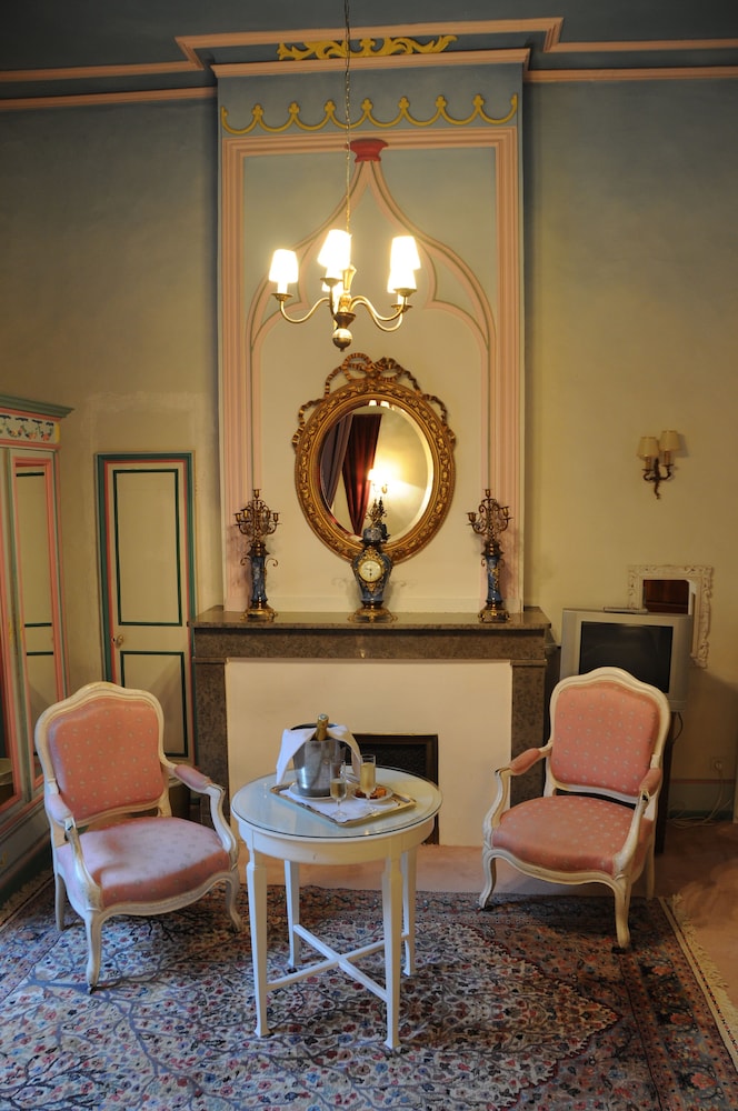 CHATEAU D AYRES 42/72