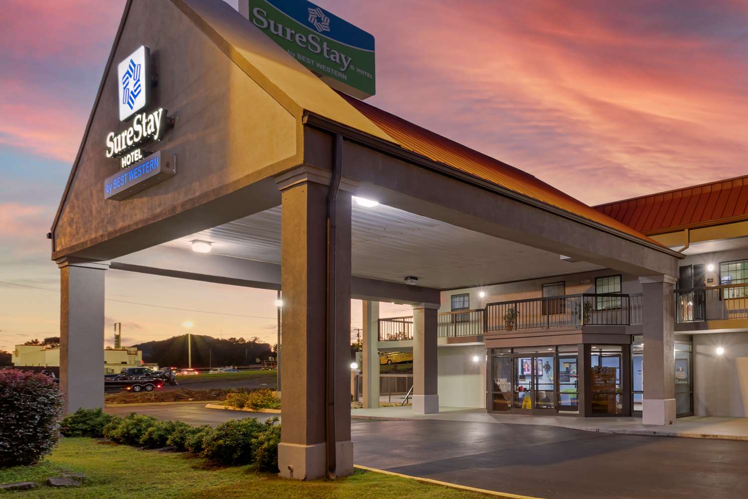 SureStay Hotel By Best Western Lenoir City 1/10