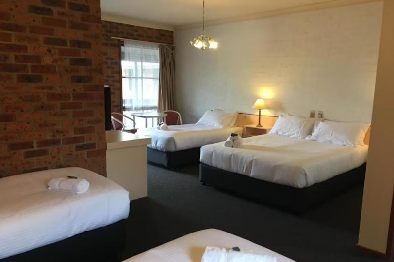 Bega Downs Motor Inn 16/44