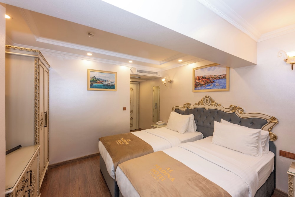 STANDARD, DOUBLE OR TWIN BED