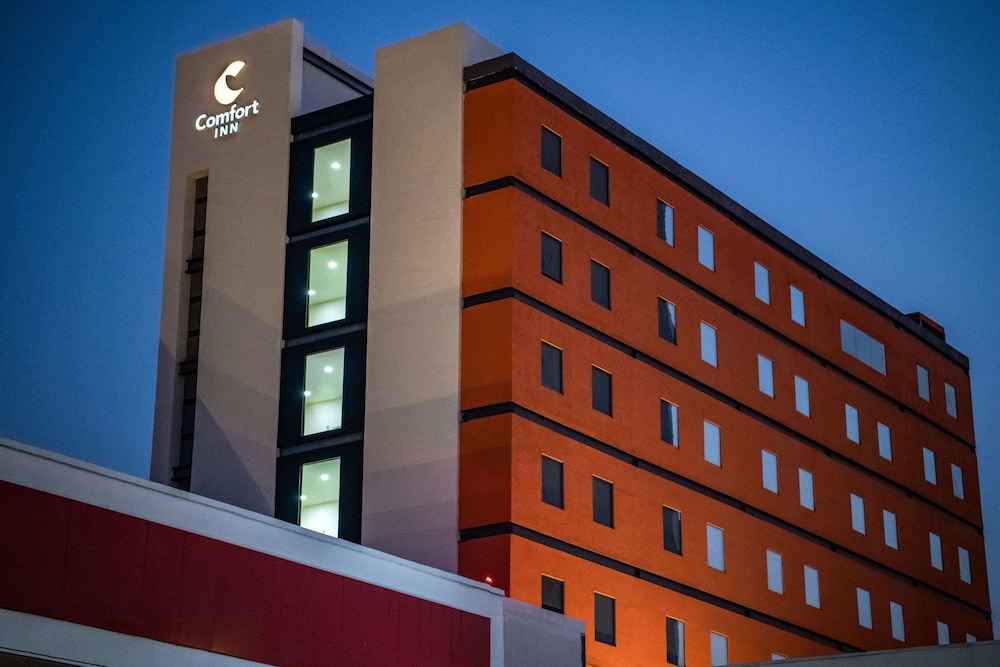 Comfort Inn Irapuato, GUA 2/43