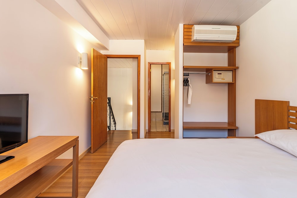 Master, Suite, Twin Beds, Sofa، Rio Quente Resorts - Hotel Giardino 9/10
