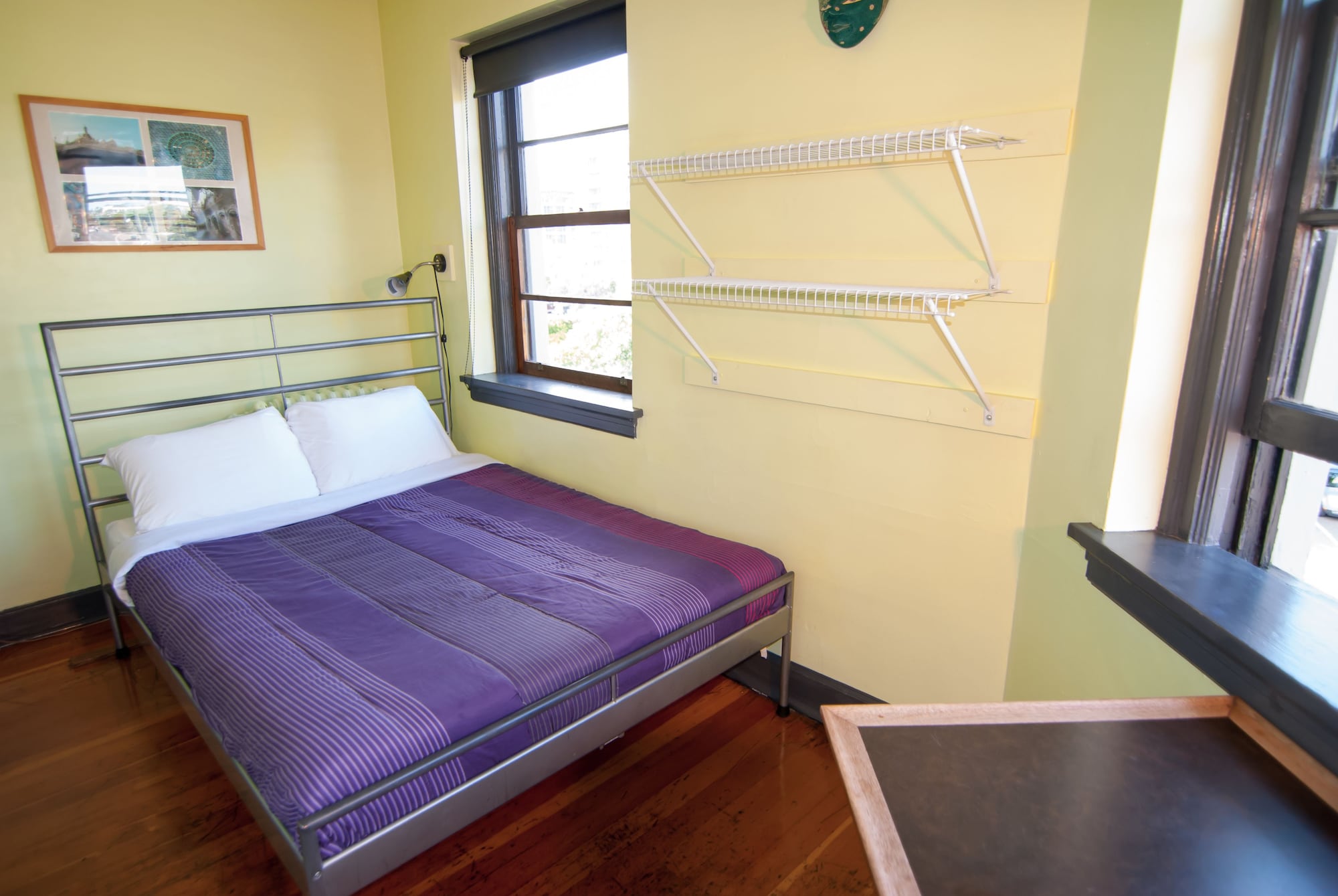 غرفة صغيرة بسرير مزدوج بحمام مشترك، Ocean Island Inn Backpackers Suites Hostel 7/10