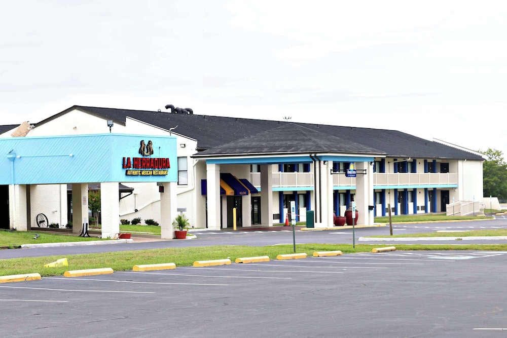 Days Inn by Wyndham Doswell - Kings Dominion Area 2/38
