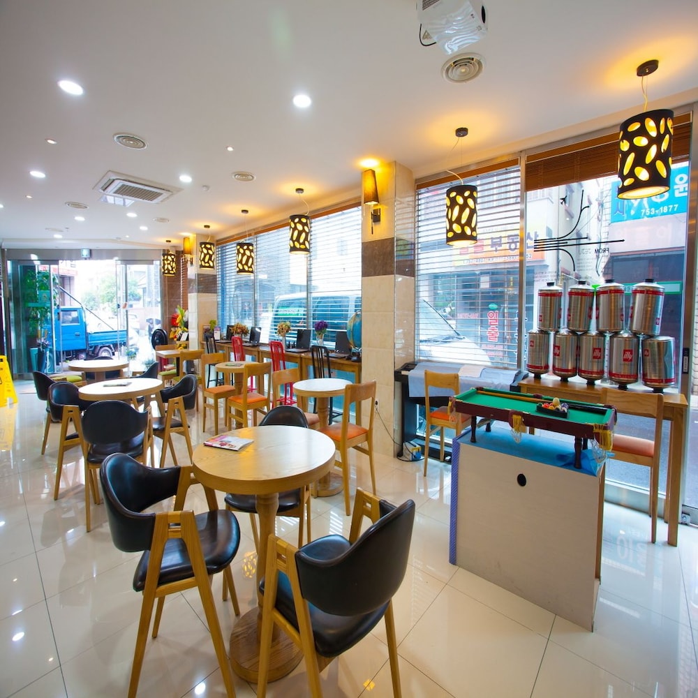 Jeju R Hotel Guest House Hostel 42/60