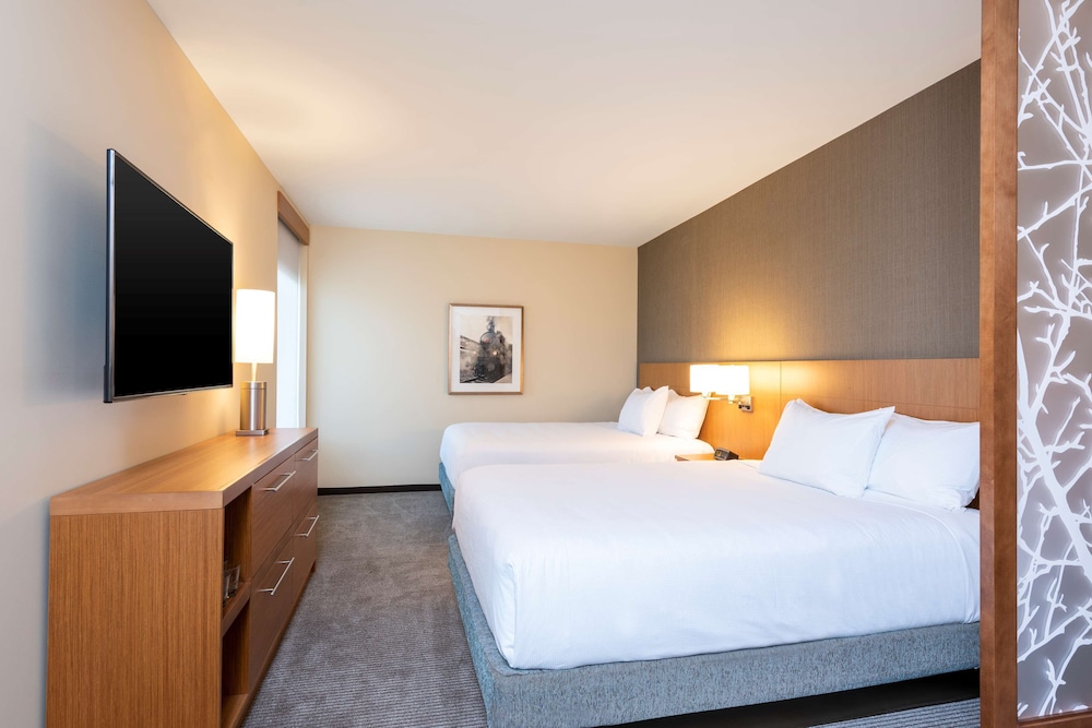 Hyatt Place Flint/Grand Blanc 14/47