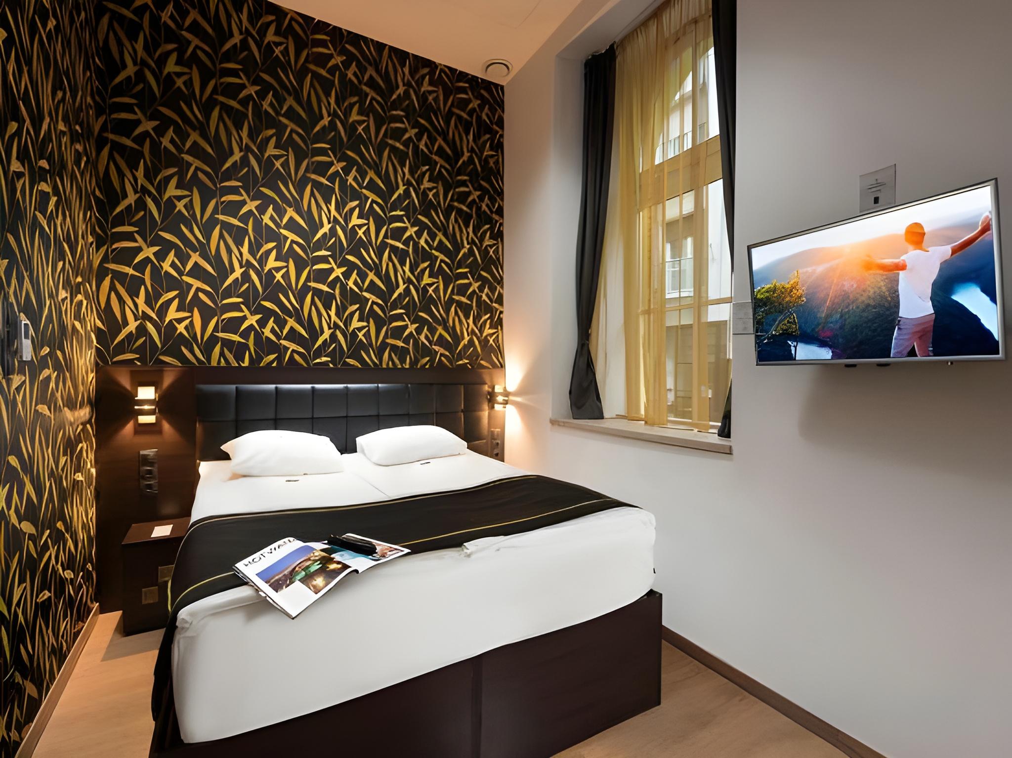 Inner, Studio, King Bed، Opera Garden Hotel & Apartments 2/2