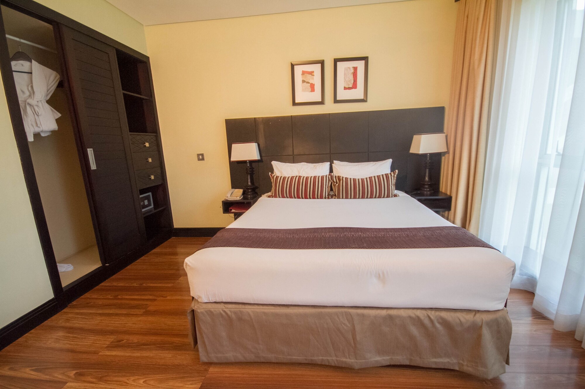 FAMILY SUITE, JUNIOR SUITE