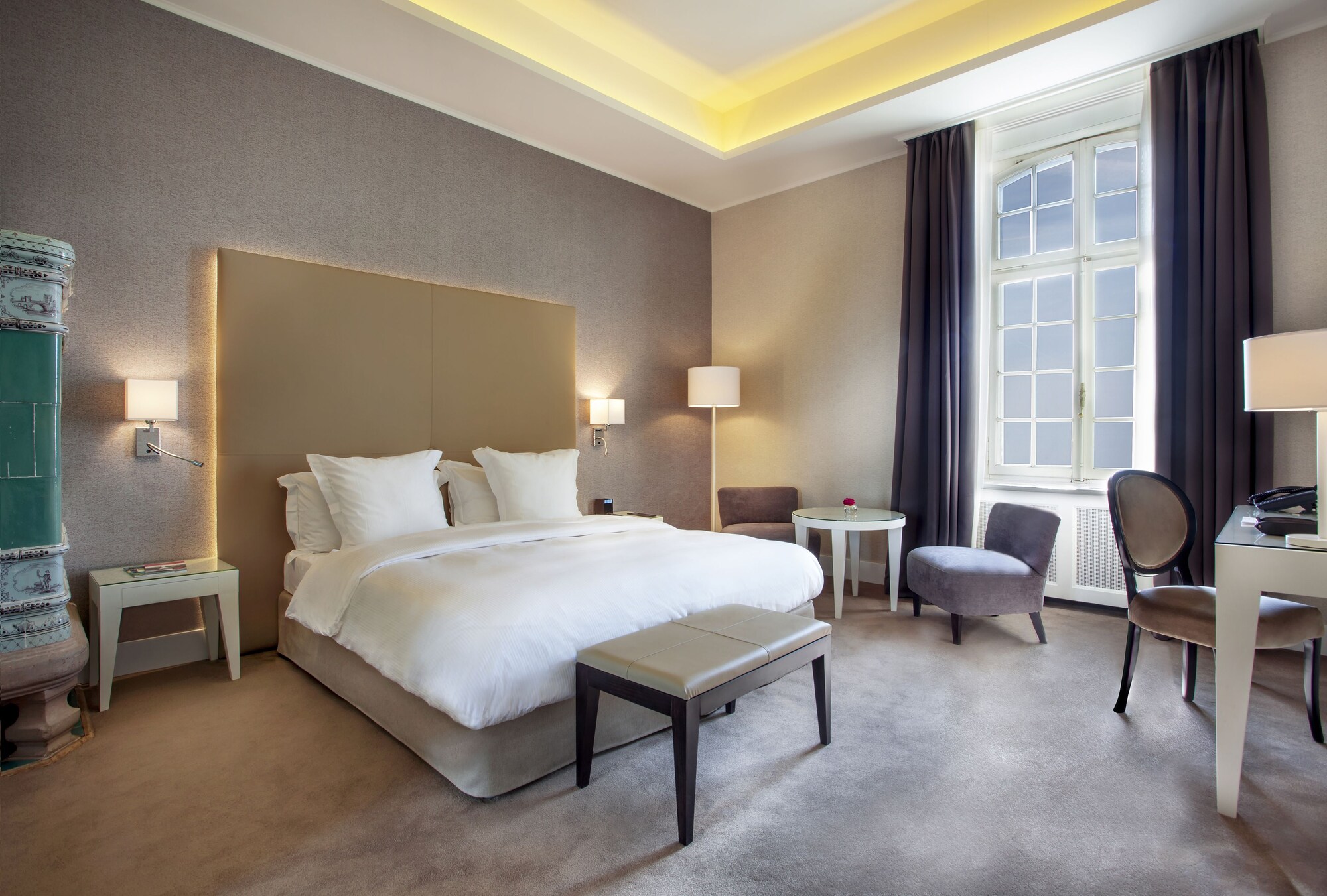 DELUXE, DOUBLE BED, PARK VIEW