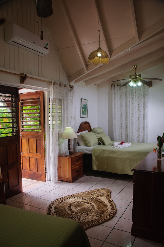 Firefly Beach Cottages and Suites 52/78