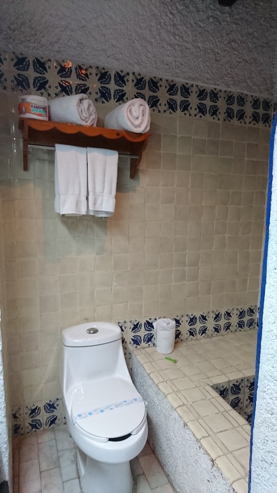 Las Rocas Resort Spa 48/50