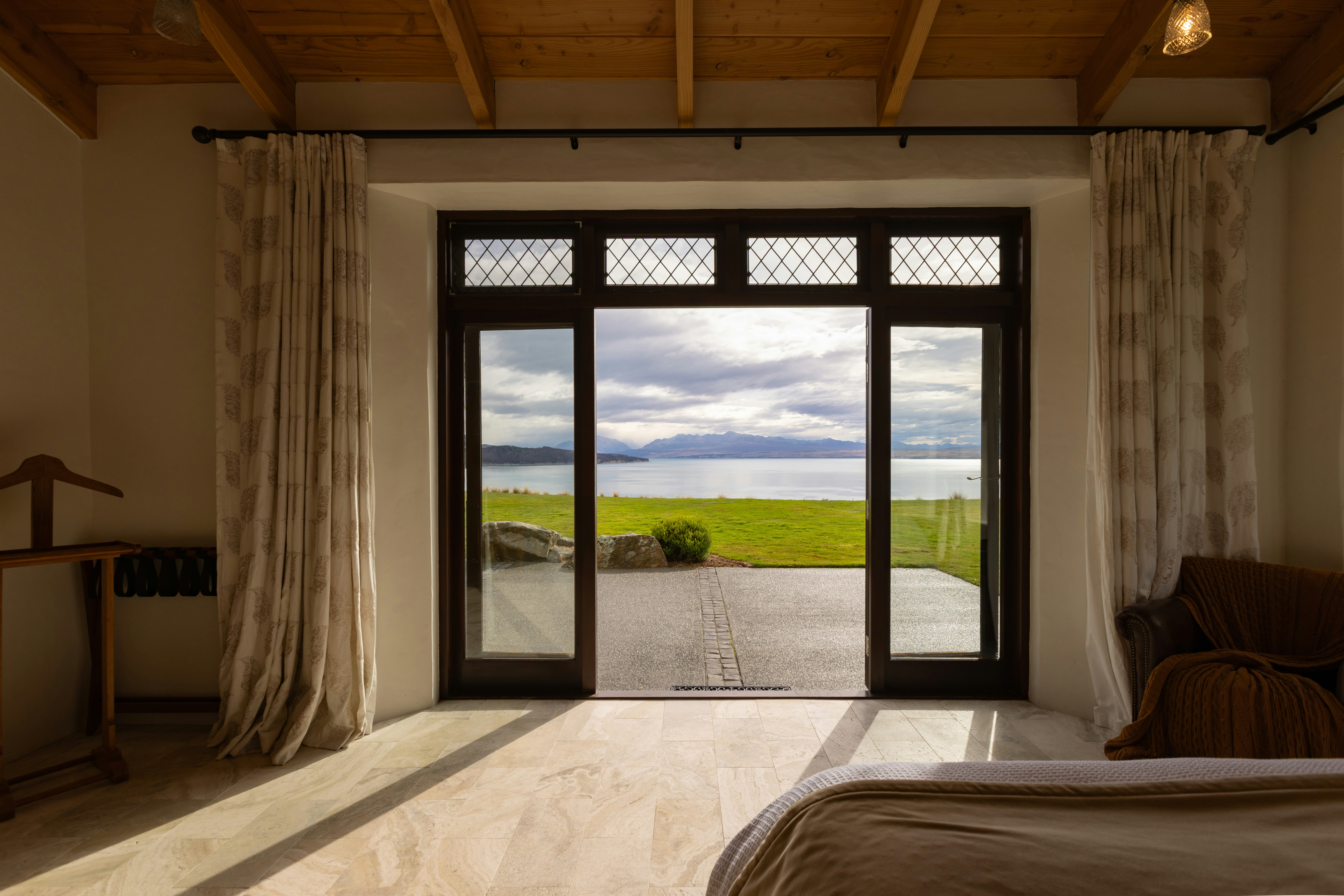 Mt Cook Lakeside Retreat 15/49