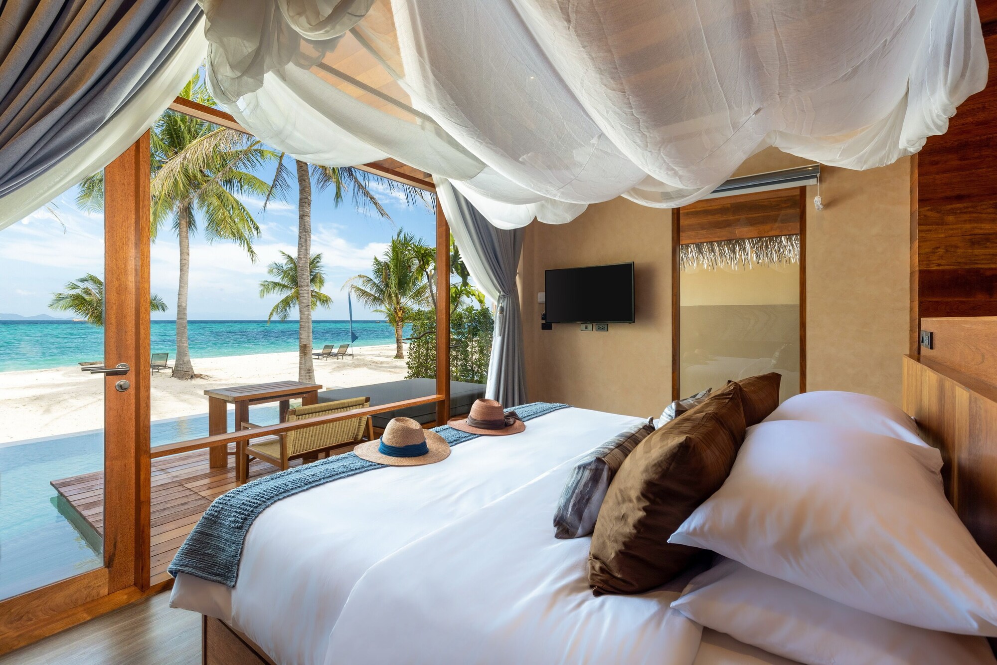 Sand, Pool, Villa, King Bed, Beach Front