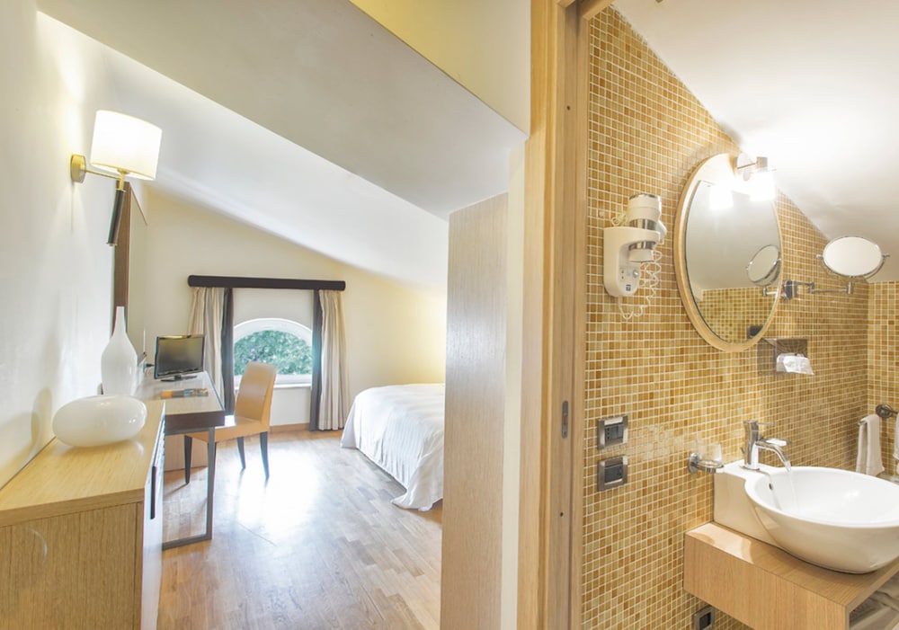 Virgilio Grand Hotel 28/30