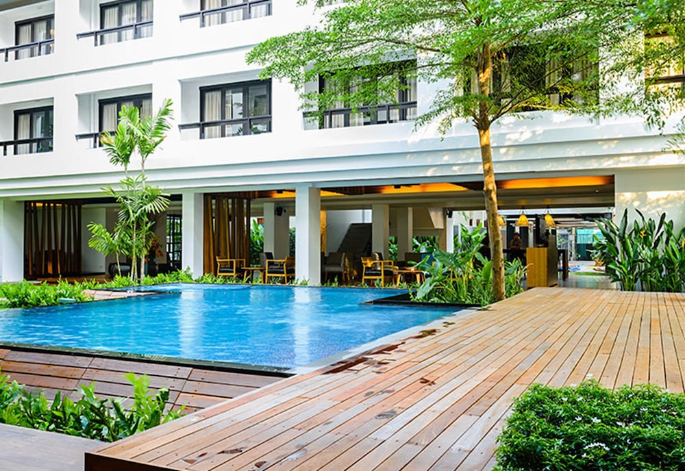 UMA Residence 5/56
