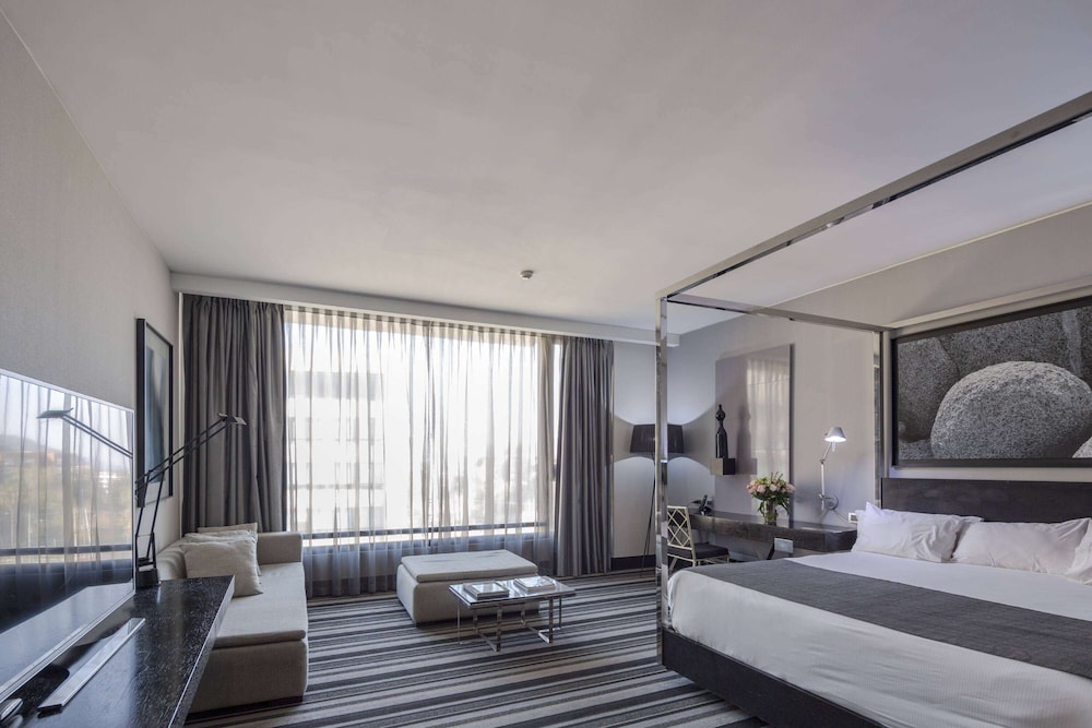 Wyndham Santiago Pettra 23/85