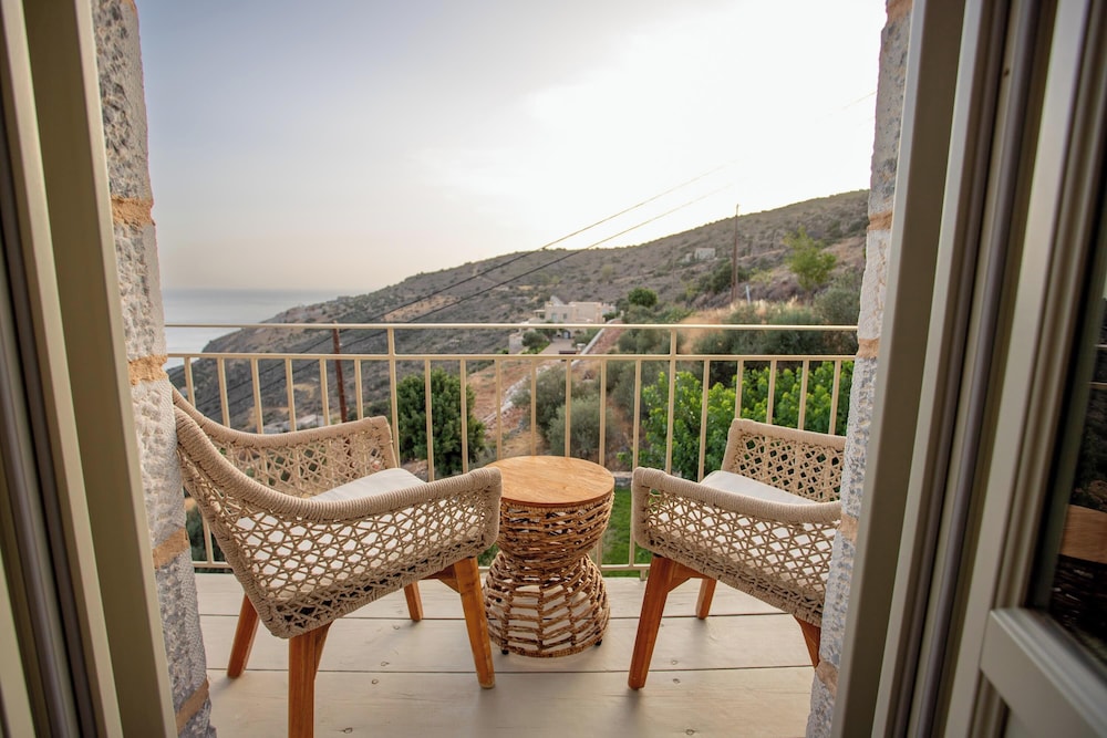 Akrolithi Guesthouse 47/63