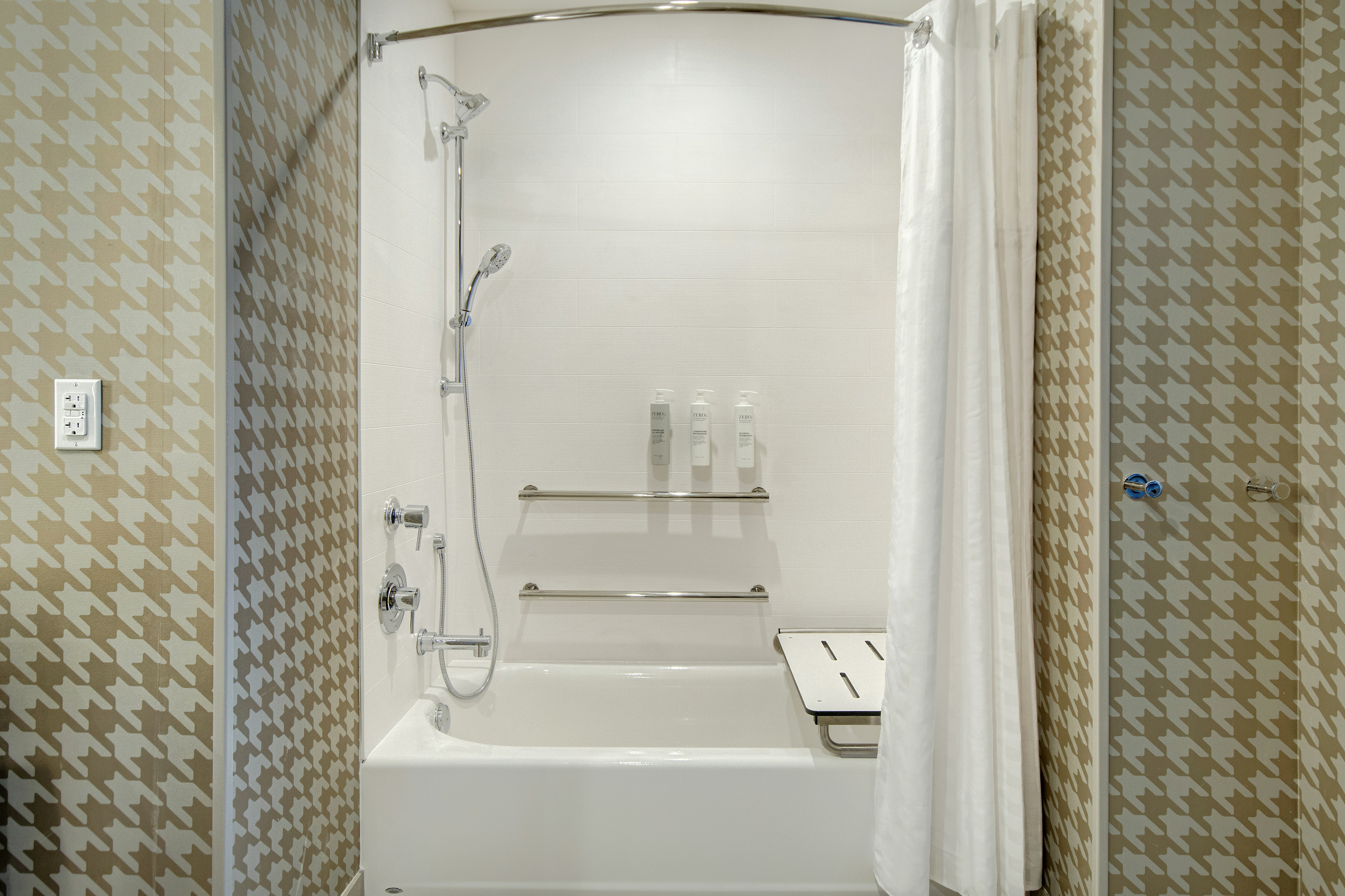 جناح بسريرين كوين لذوي الإعاقة، Home2 Suites by Hilton Las Vegas North 3/4
