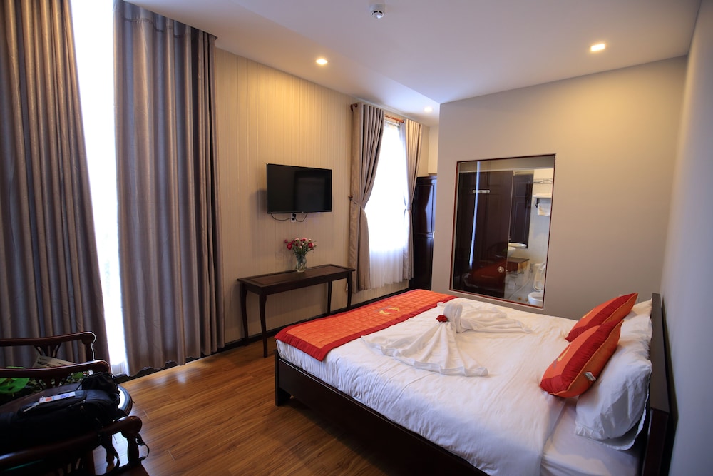Gia Hoa Hotel 8/23