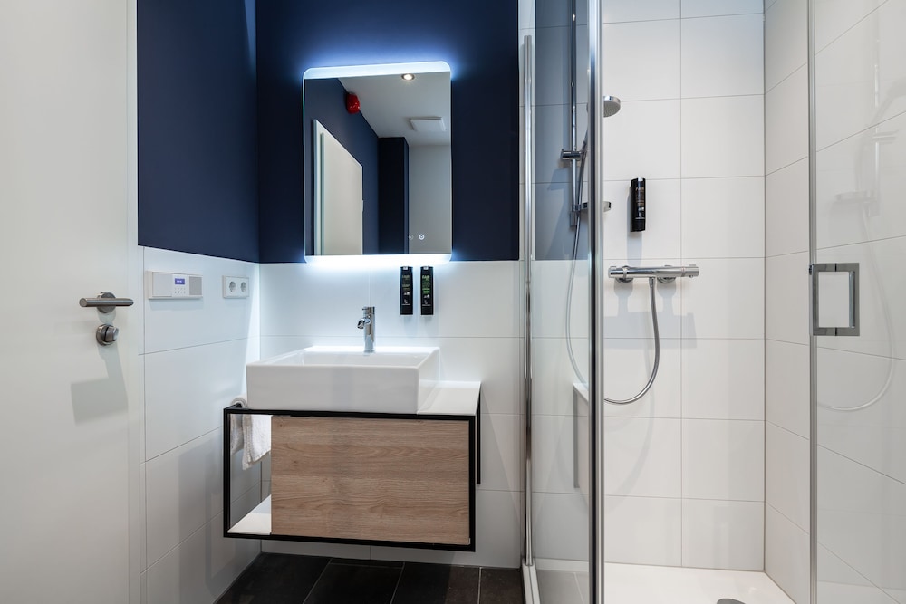 غرفة كومفورت بسرير كينج، Hotel Wittorf 6/6