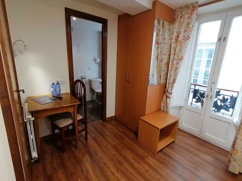 Anosa Casa Hostal 56/73