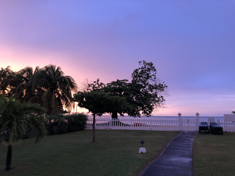 Allamanda Beach Resort 19/47