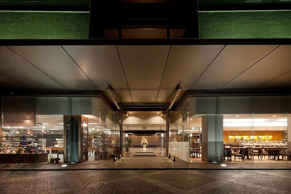 Ueda Tokyu REI Hotel 44/46