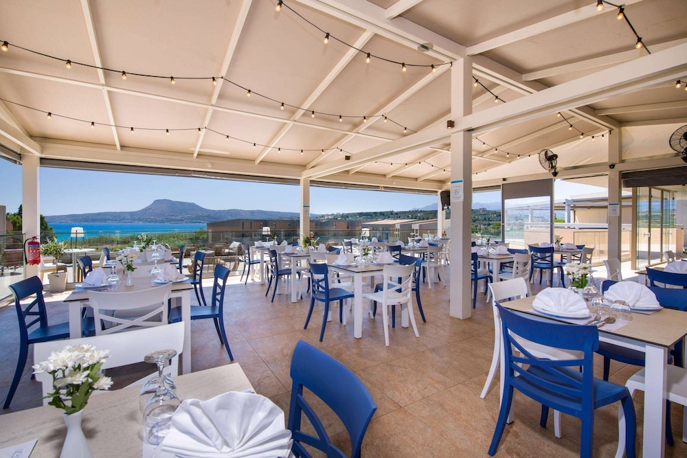 Kiani Beach Resort 35/50