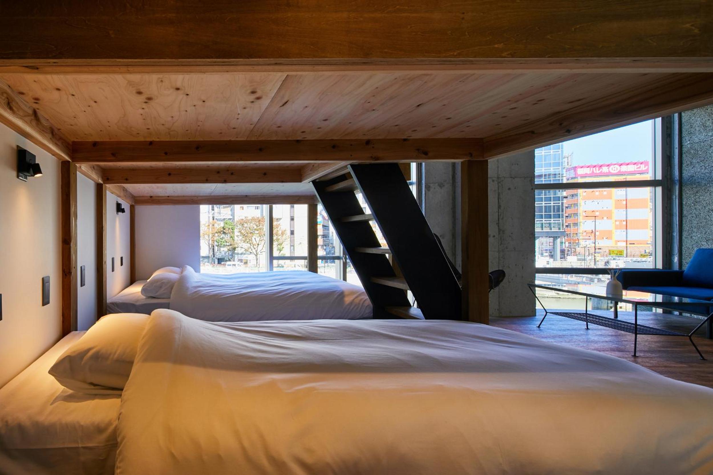 Deluxe, Studio, 2 Double and Twin Beds