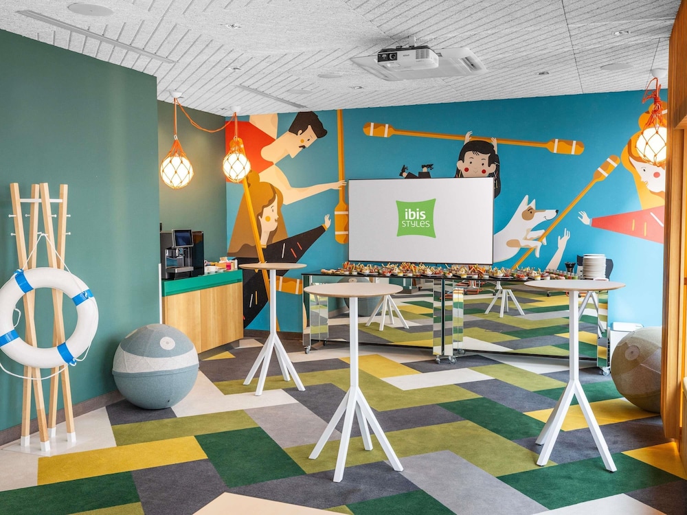 Ibis Styles Warszawa Centrum 9/76