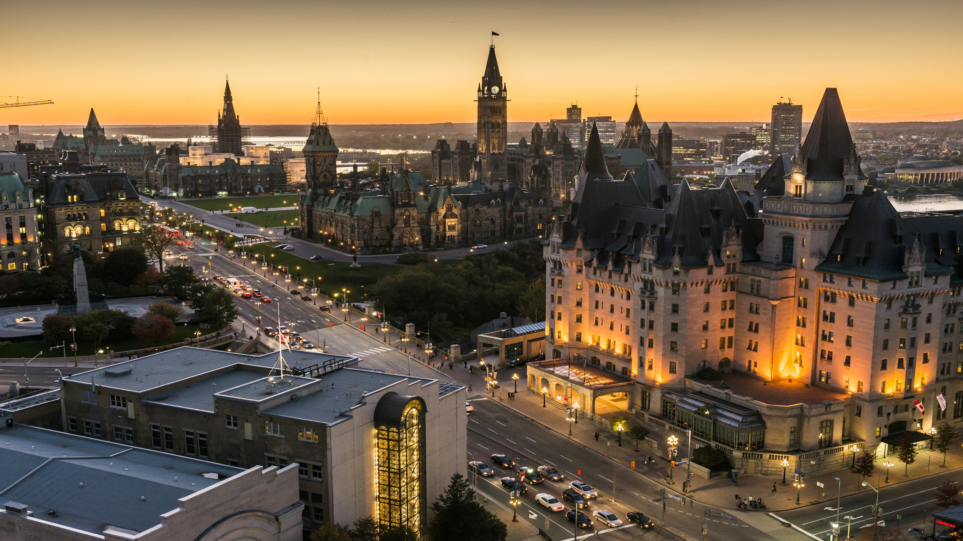 Holiday Inn Ottawa Dwtn Parliament Hill 76/80