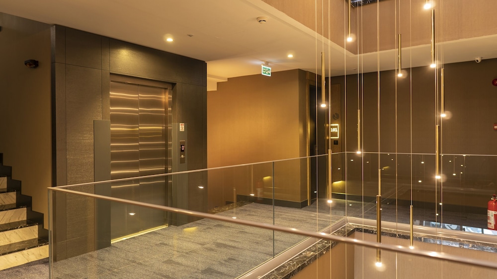 Rudis Otel 27/50