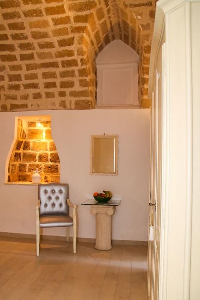 Palazzo Piccioli 40/47