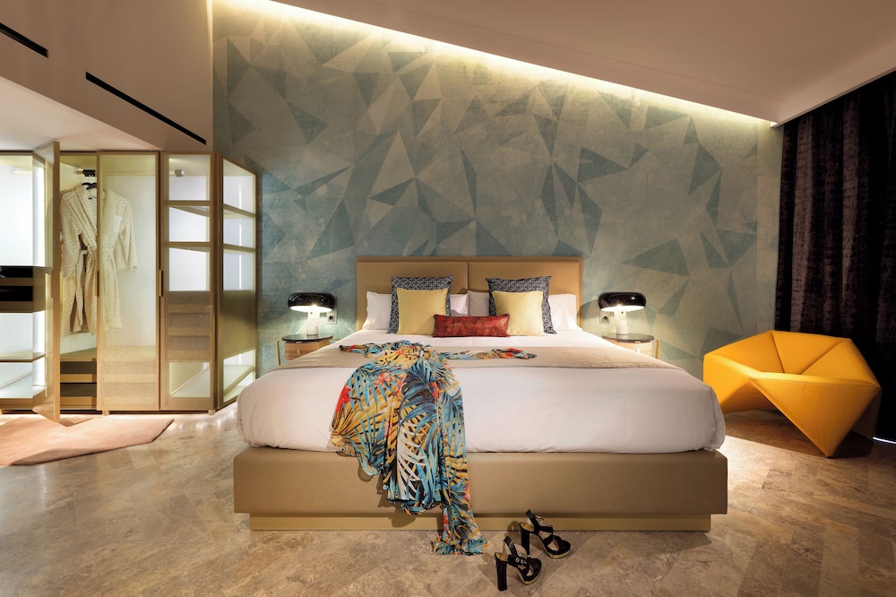 Single, King Bed, Ushuaia Ibiza Beach Hotel - Adults Only 2/2