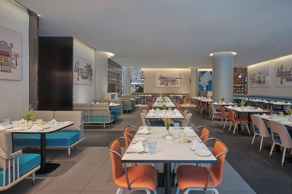 Aloft Singapore Novena 44/65