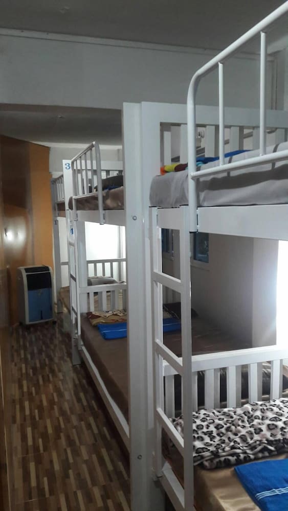 Danee Hostel 45/55