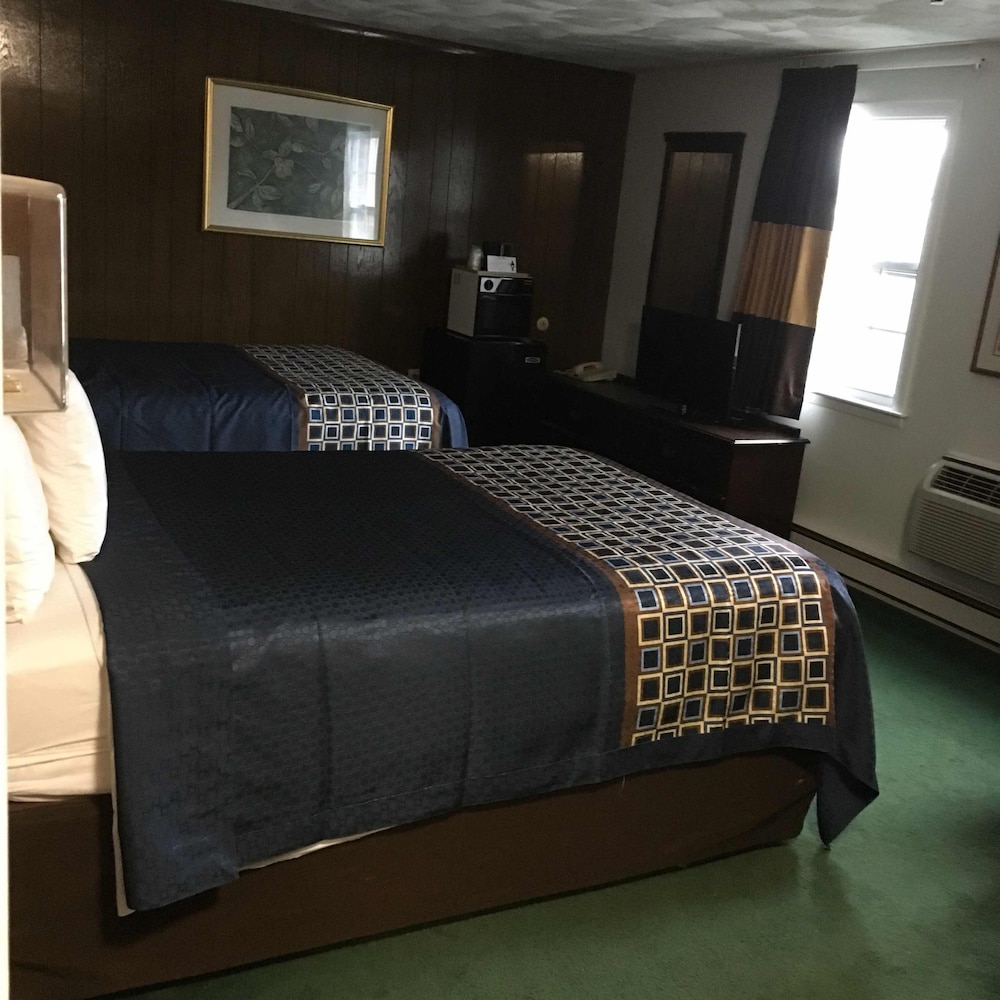 Wickford Motor Inn 17/53